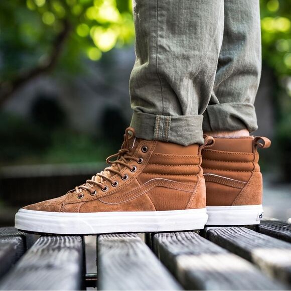 Vans Suede SK8 Hi MTE DX Brown Sneaker - Picture 1 of 9